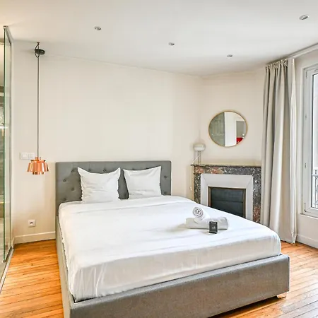 Le Moderne - Proche Paris - 18mc *